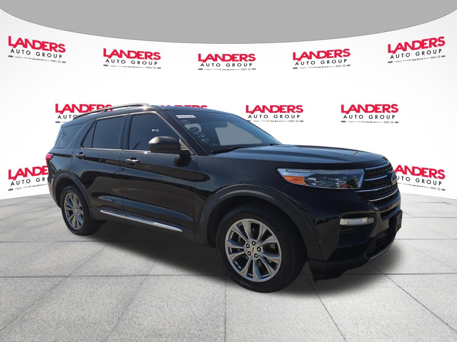 2021 Ford Explorer XLT 4WD's photo