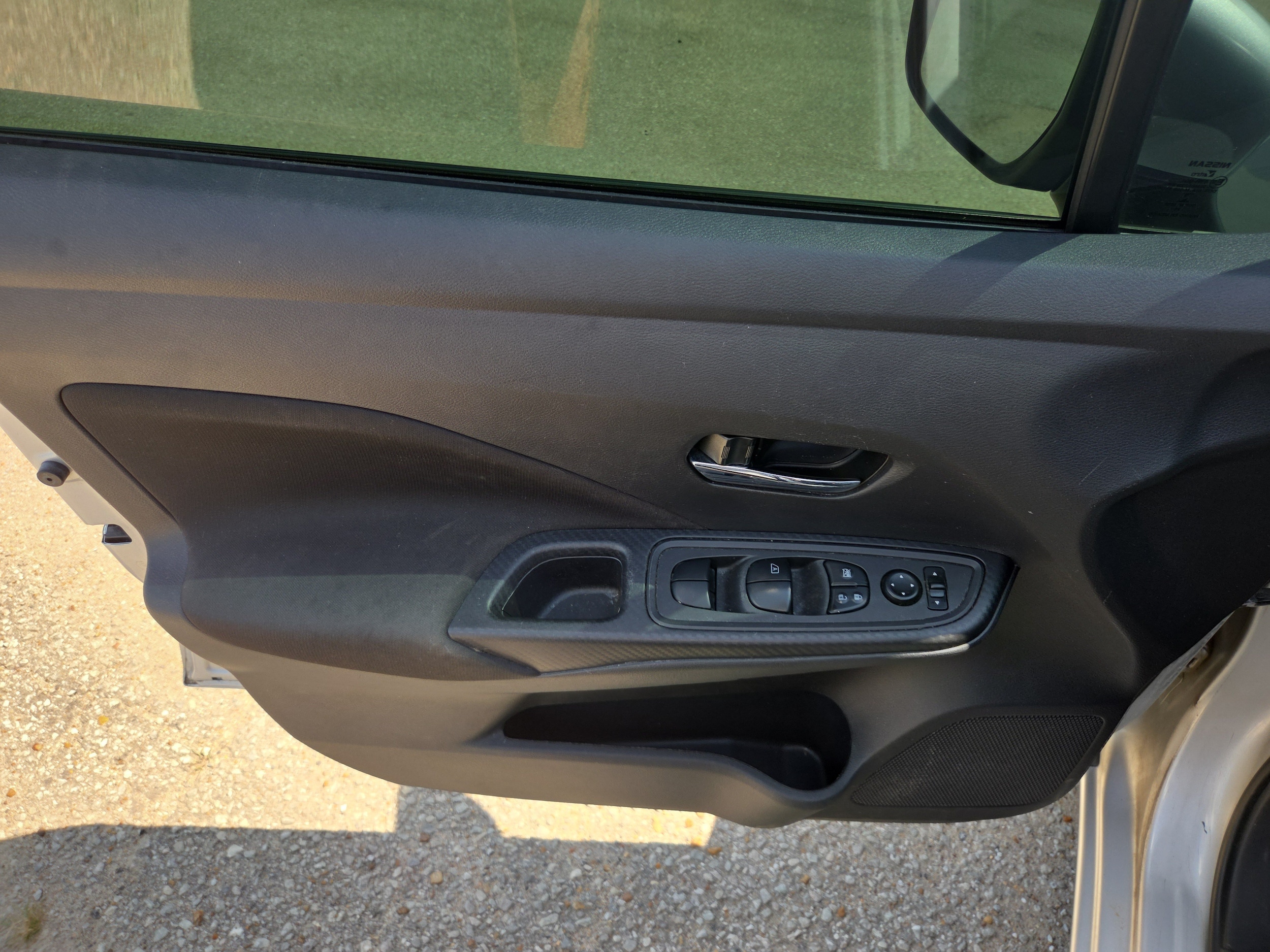 2021 Nissan Versa Sedan SV - Photo 11