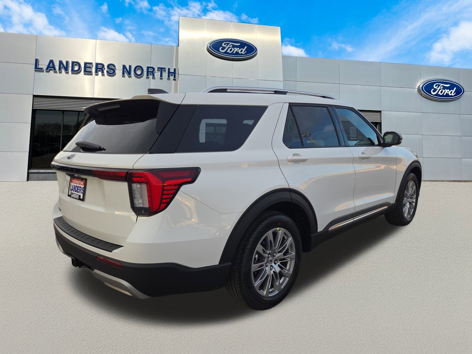 2026 Ford Explorer Platinum photo 2