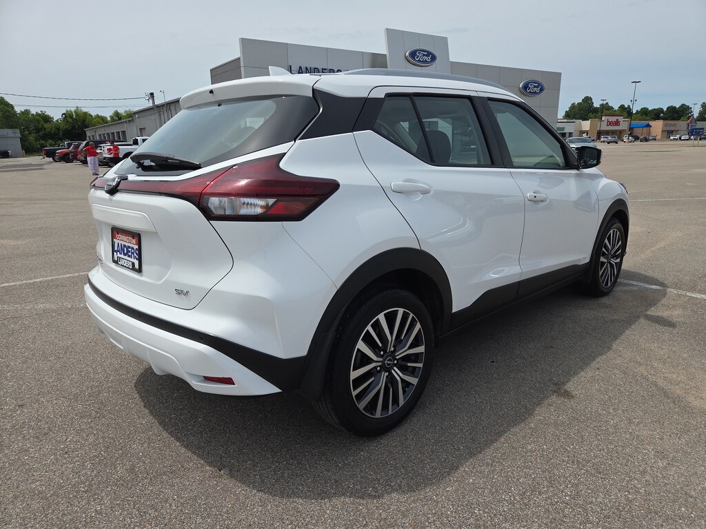 Used 2023 Nissan Kicks SV SUV