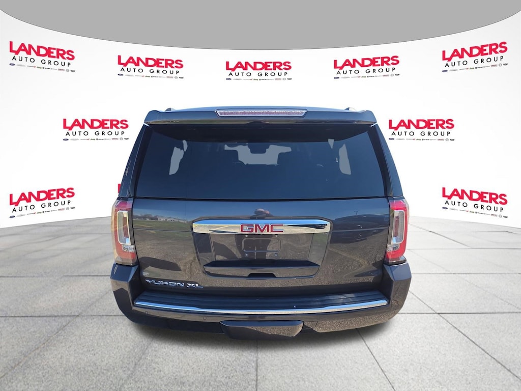 Used 2018 GMC Yukon XL Denali SUV