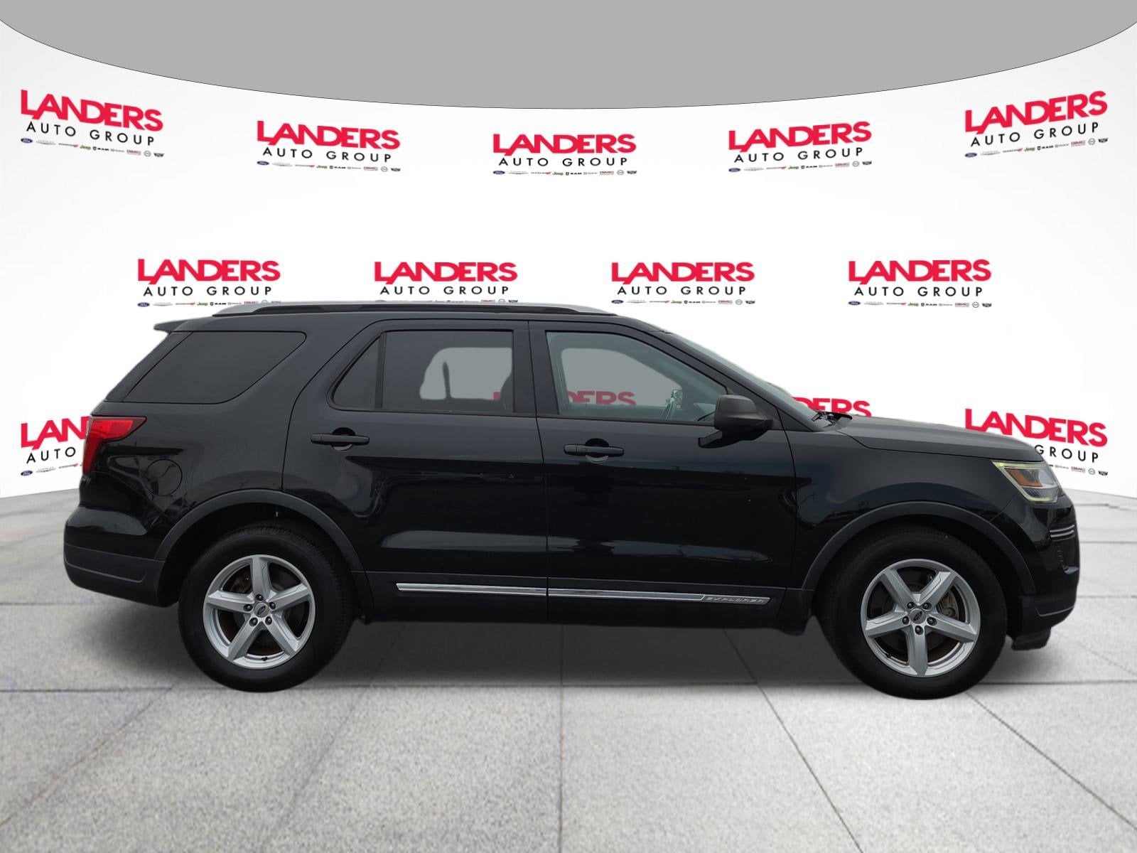 Used 2018 Ford Explorer XLT with VIN 1FM5K7D8XJGA63314 for sale in Covington, TN