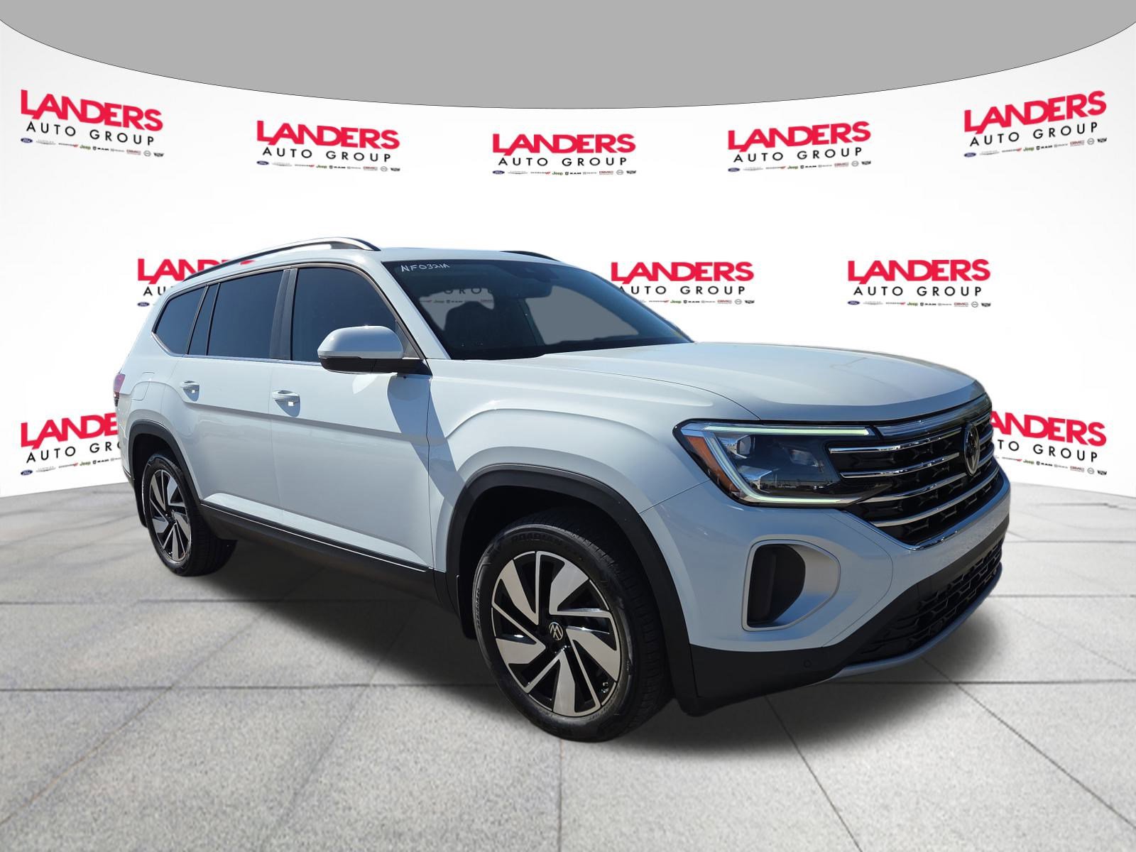 2024 Volkswagen Atlas SE w/Tech's photo
