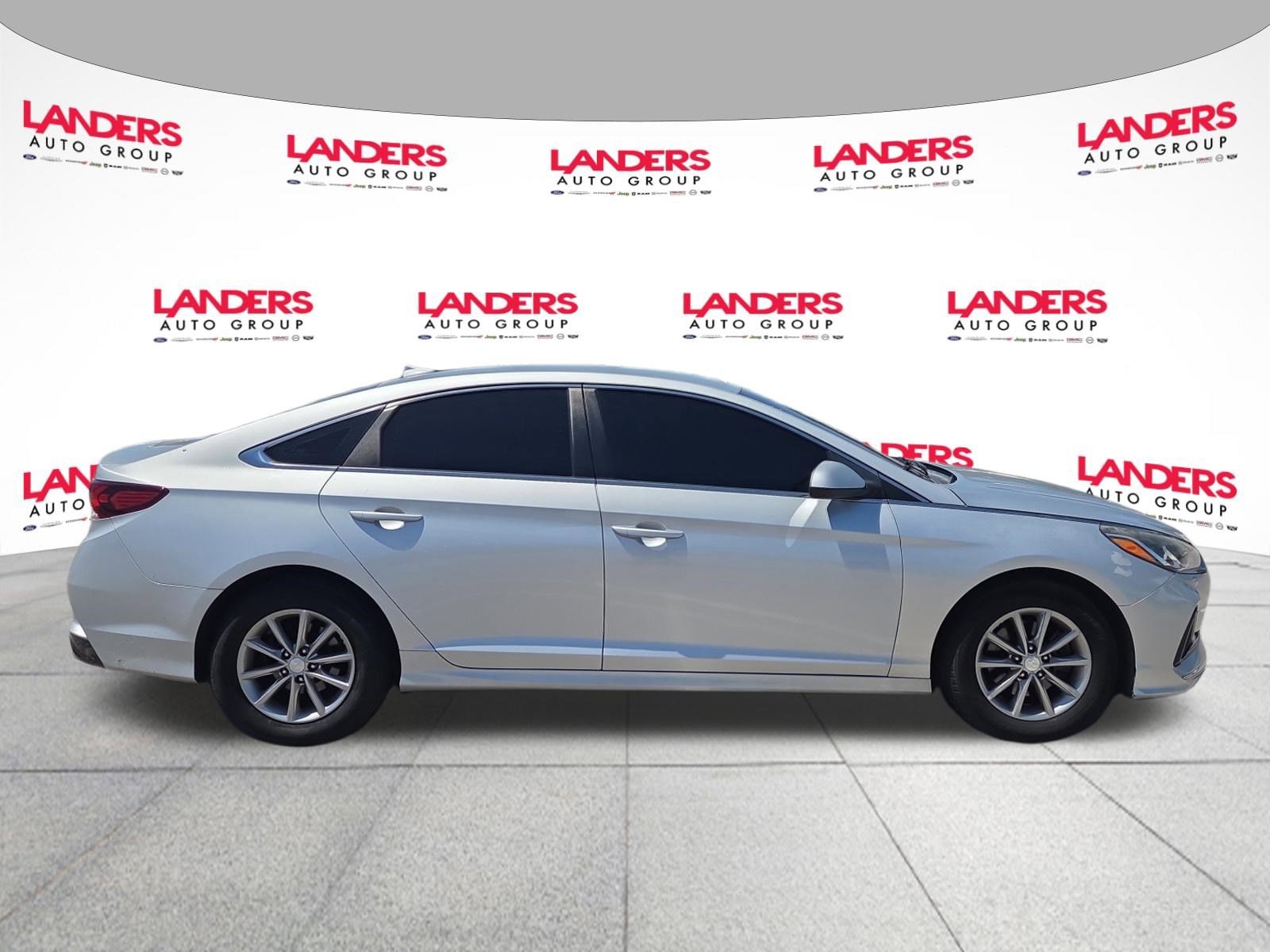 Used 2019 Hyundai Sonata SE with VIN 5NPE24AF9KH784193 for sale in Covington, TN