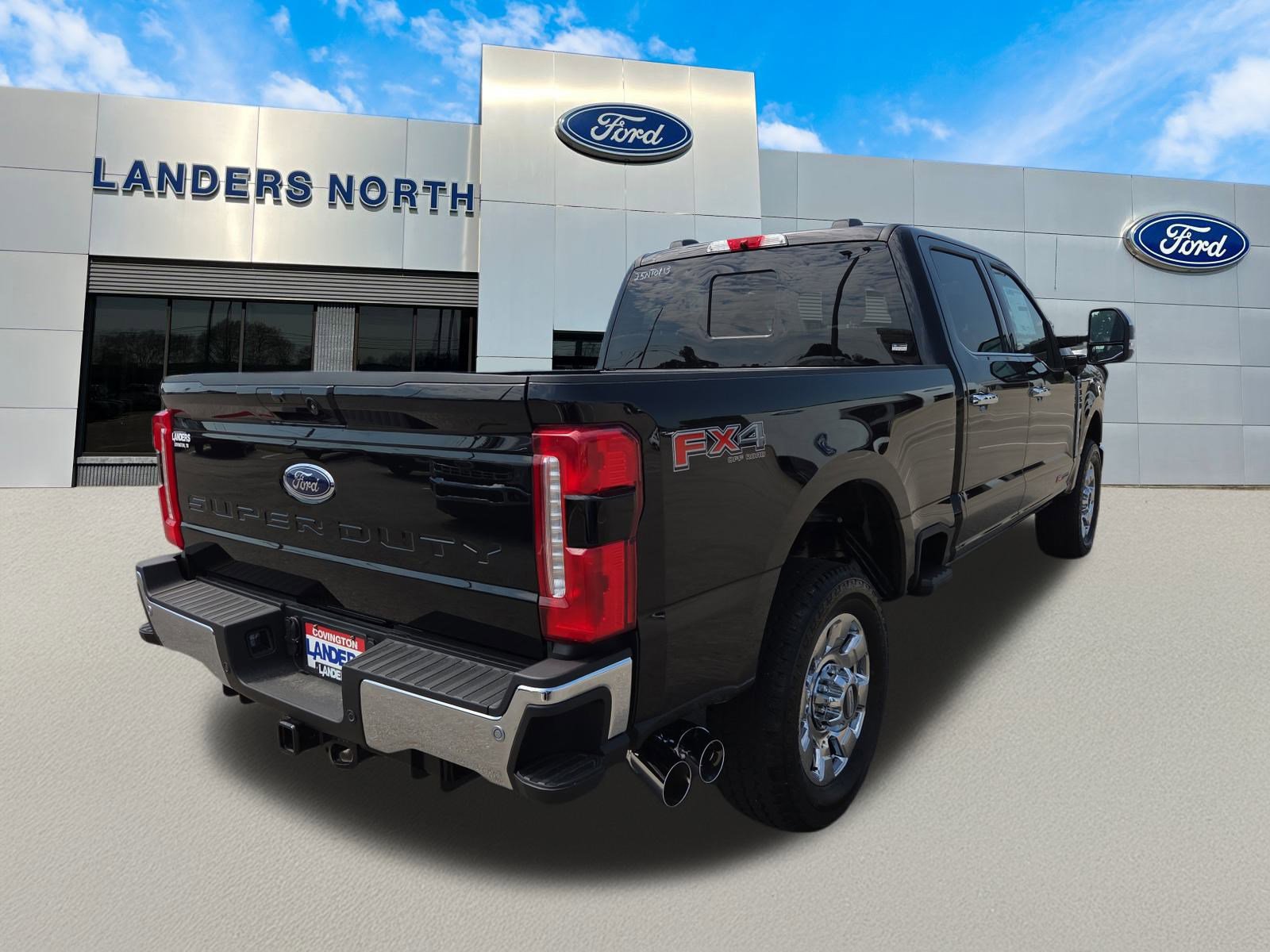 2025 Ford F-350 Lariat photo 3