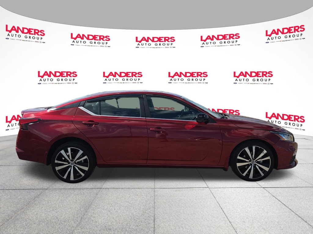 Used 2021 Nissan Altima 2.5 SR Sedan