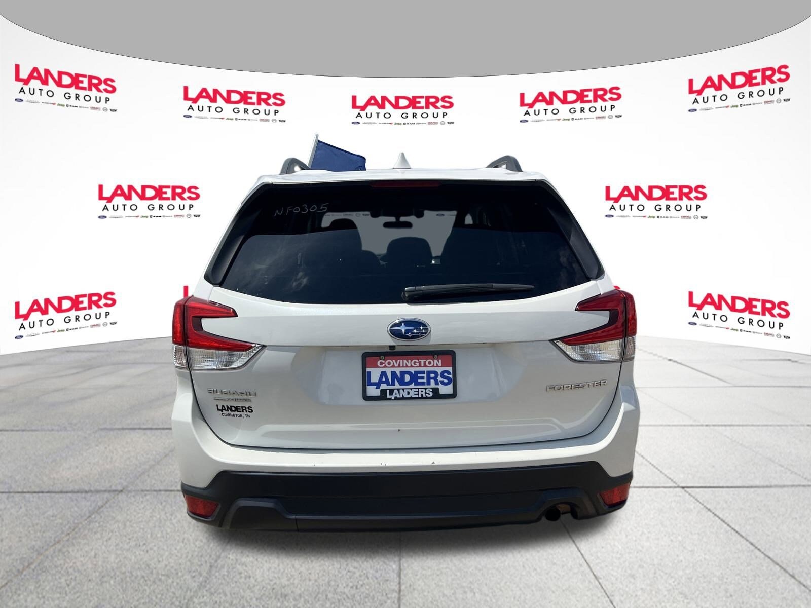 2021 Subaru Forester Premium photo 4