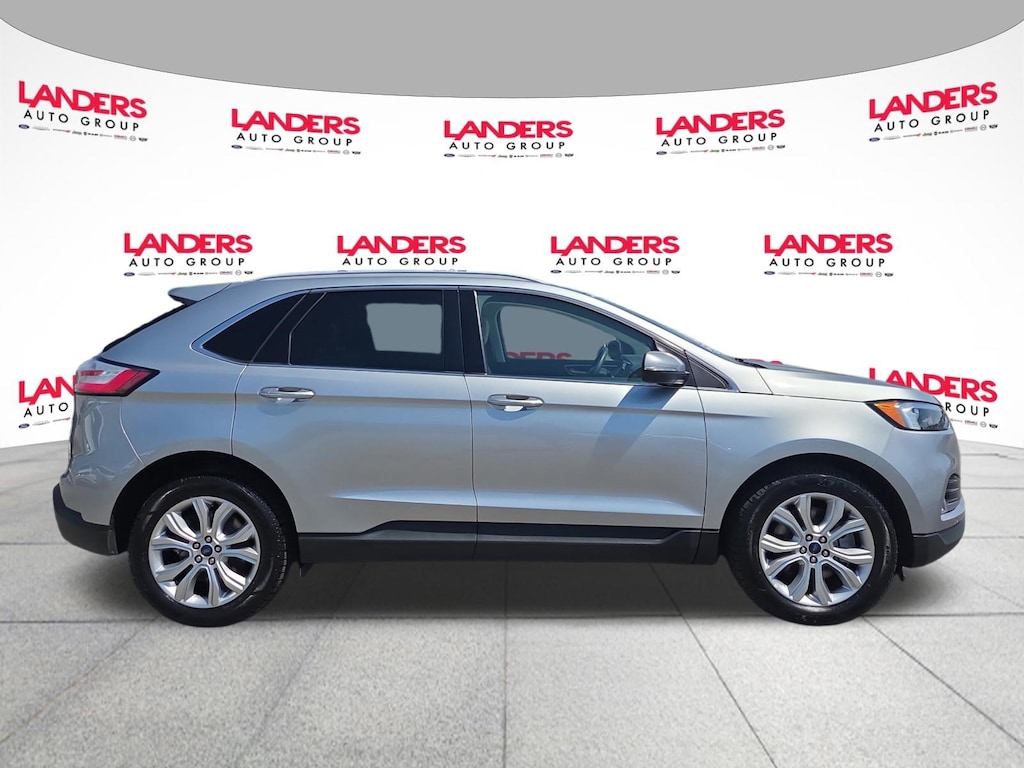 Certified 2022 Ford Edge Titanium SUV