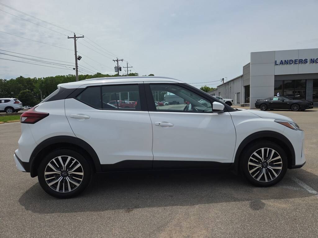 Used 2023 Nissan Kicks SV SUV