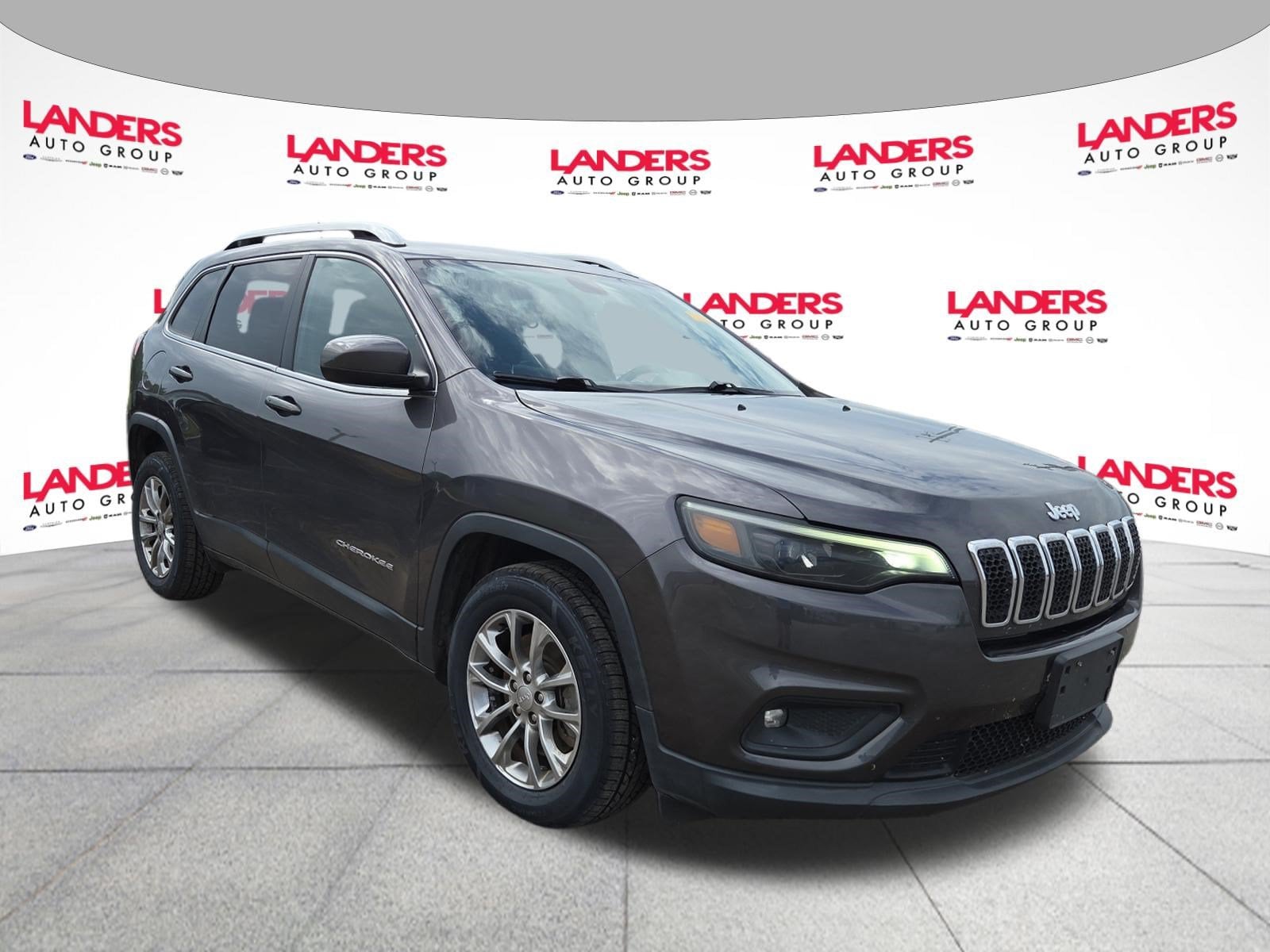 2019 Jeep Cherokee Latitude Plus's photo