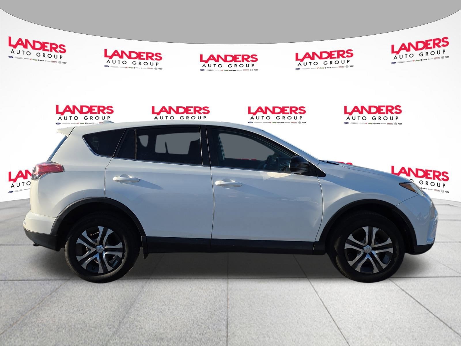 Used 2018 Toyota RAV4 LE with VIN 2T3BFREV8JW851668 for sale in Covington, TN