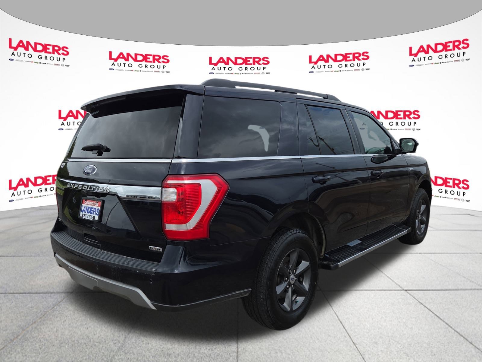 2021 Ford Expedition XLT photo 2