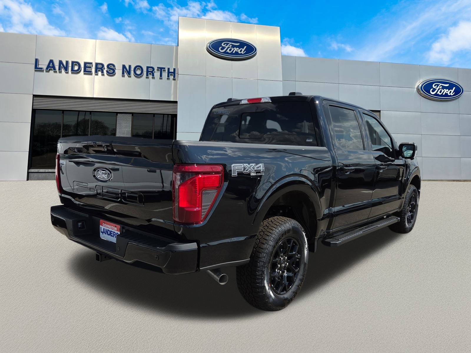 2025 Ford F-150 XLT photo 3