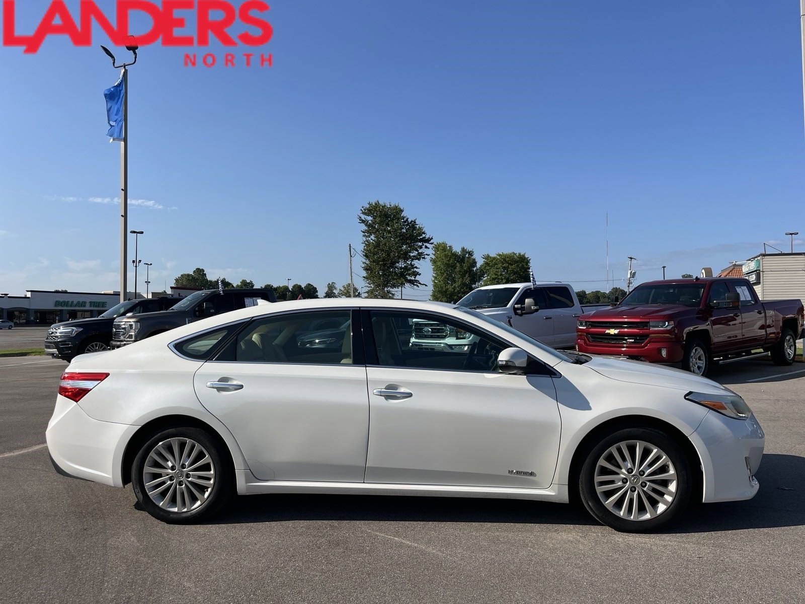 Used 2013 Toyota Avalon Limited Hybrid with VIN 4T1BD1EB6DU011334 for sale in Covington, TN