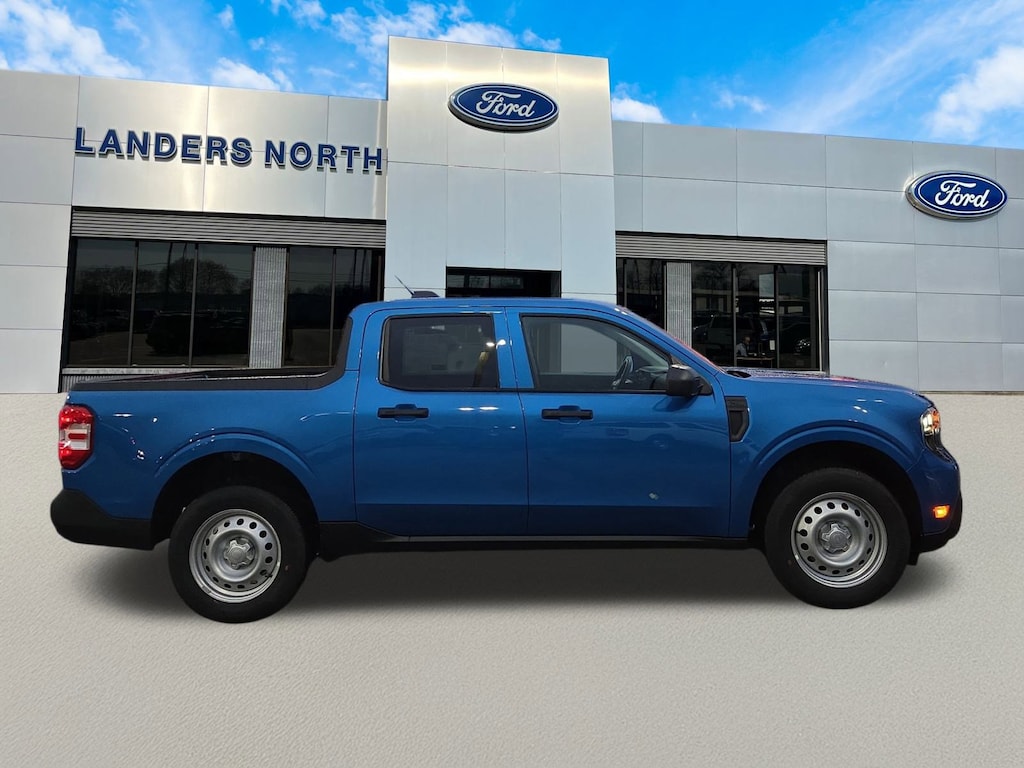 New 2025 Ford Maverick XL Truck SuperCrew