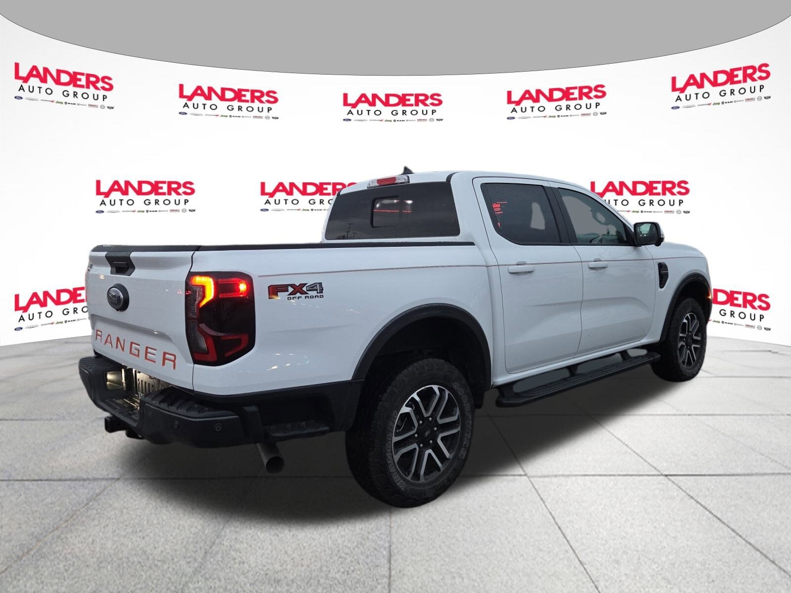 2024 Ford Ranger Lariat photo 2