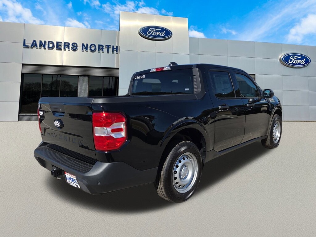 New 2025 Ford Maverick XL Truck SuperCrew