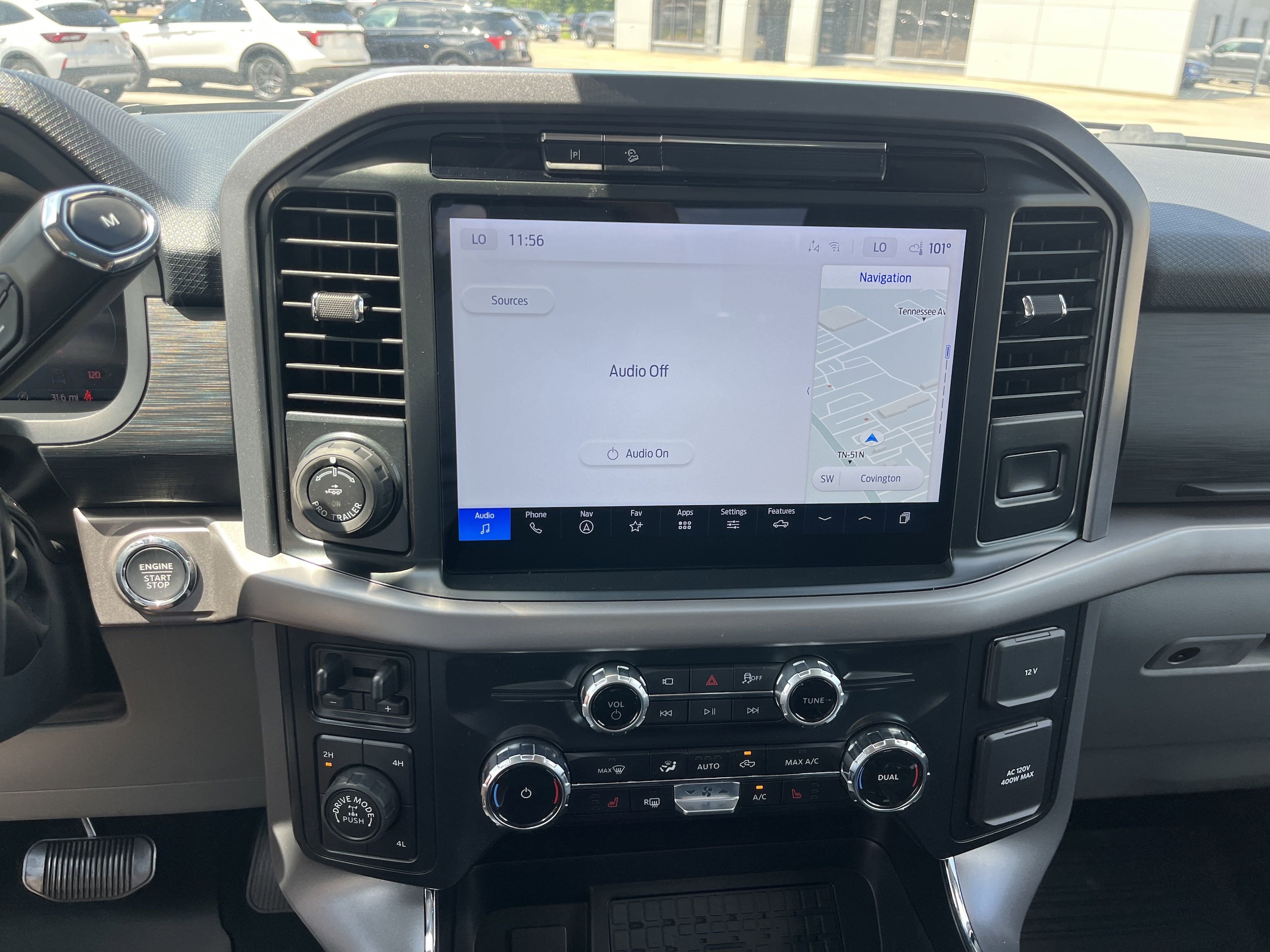 2025 Ford F-150 XLT - Photo 9