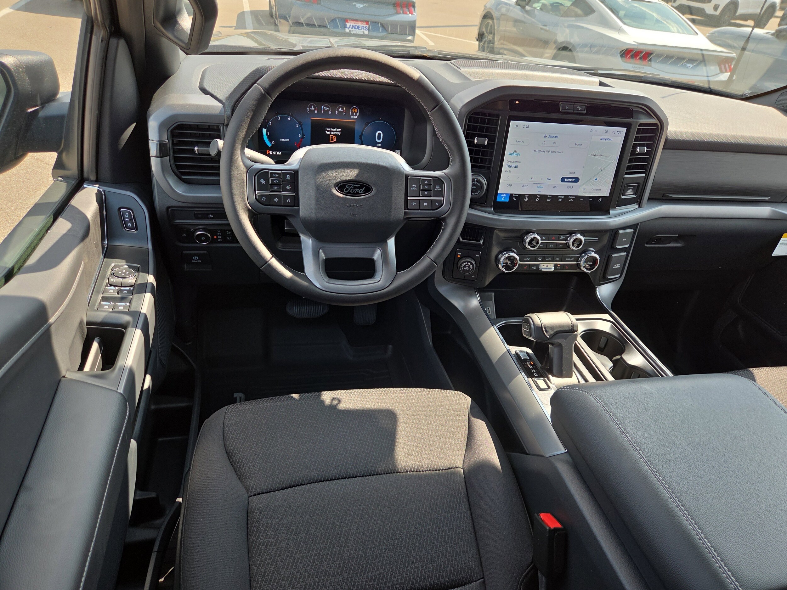 2025 Ford F-150 XLT photo 4