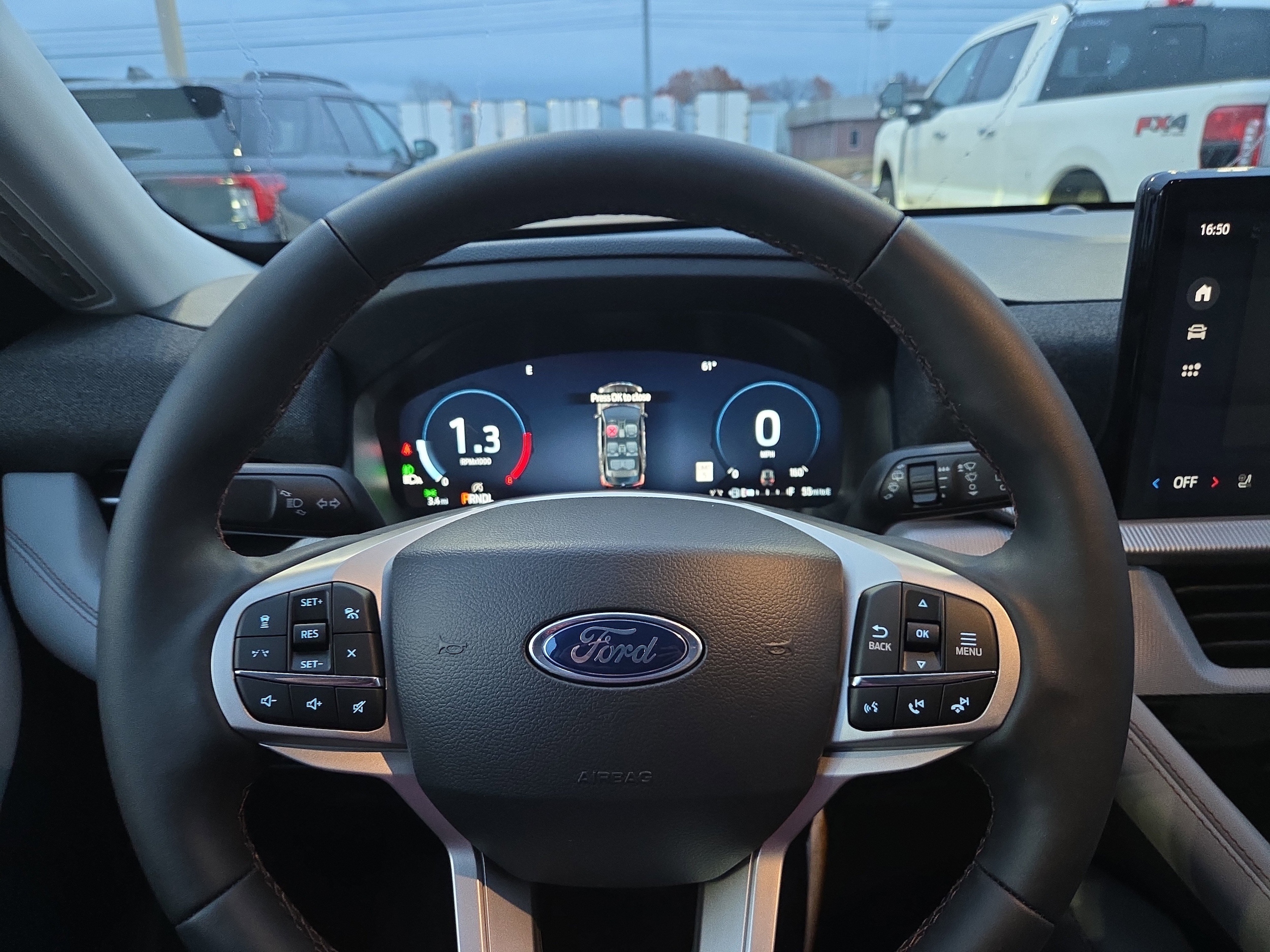 2026 Ford Explorer Active - Photo 9