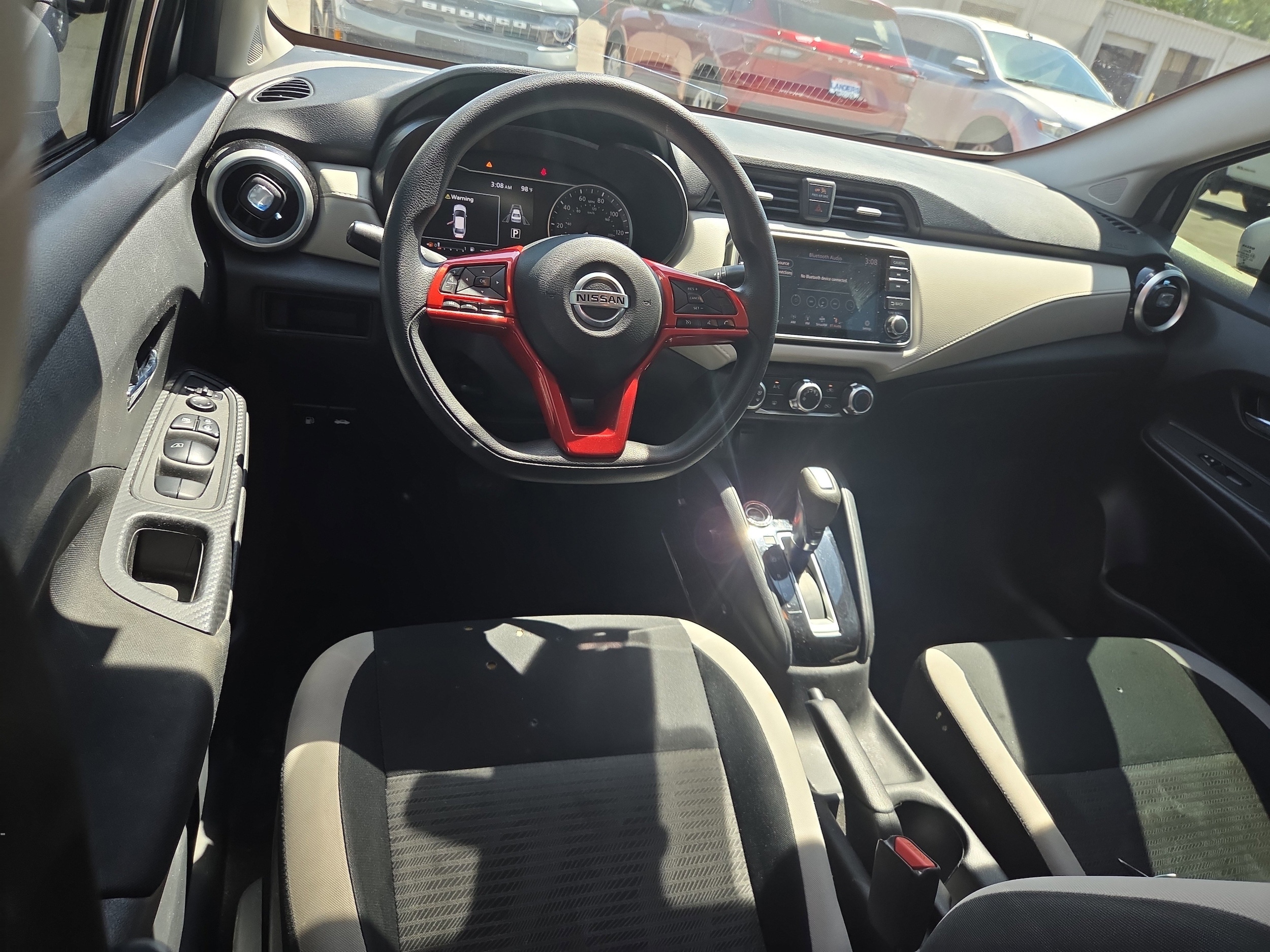 2021 Nissan Versa Sedan SV - Photo 13
