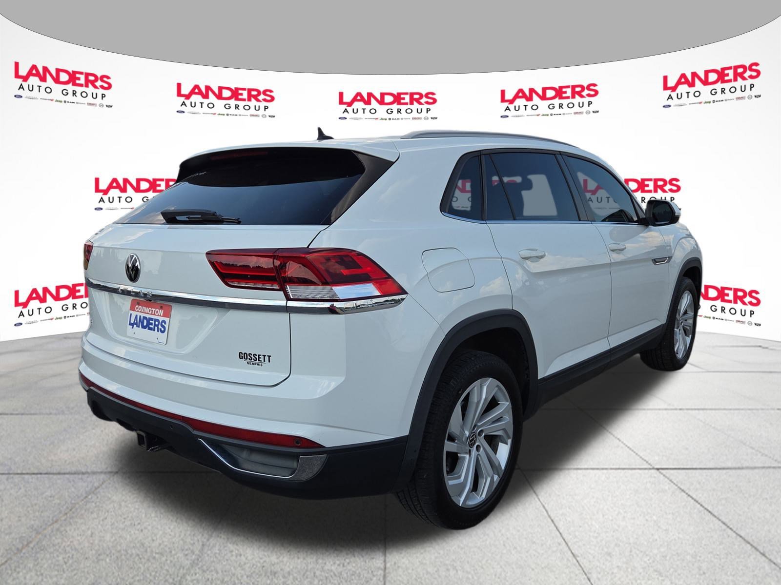 2020 Volkswagen Atlas Cross Sport V6 SE Technology photo 2