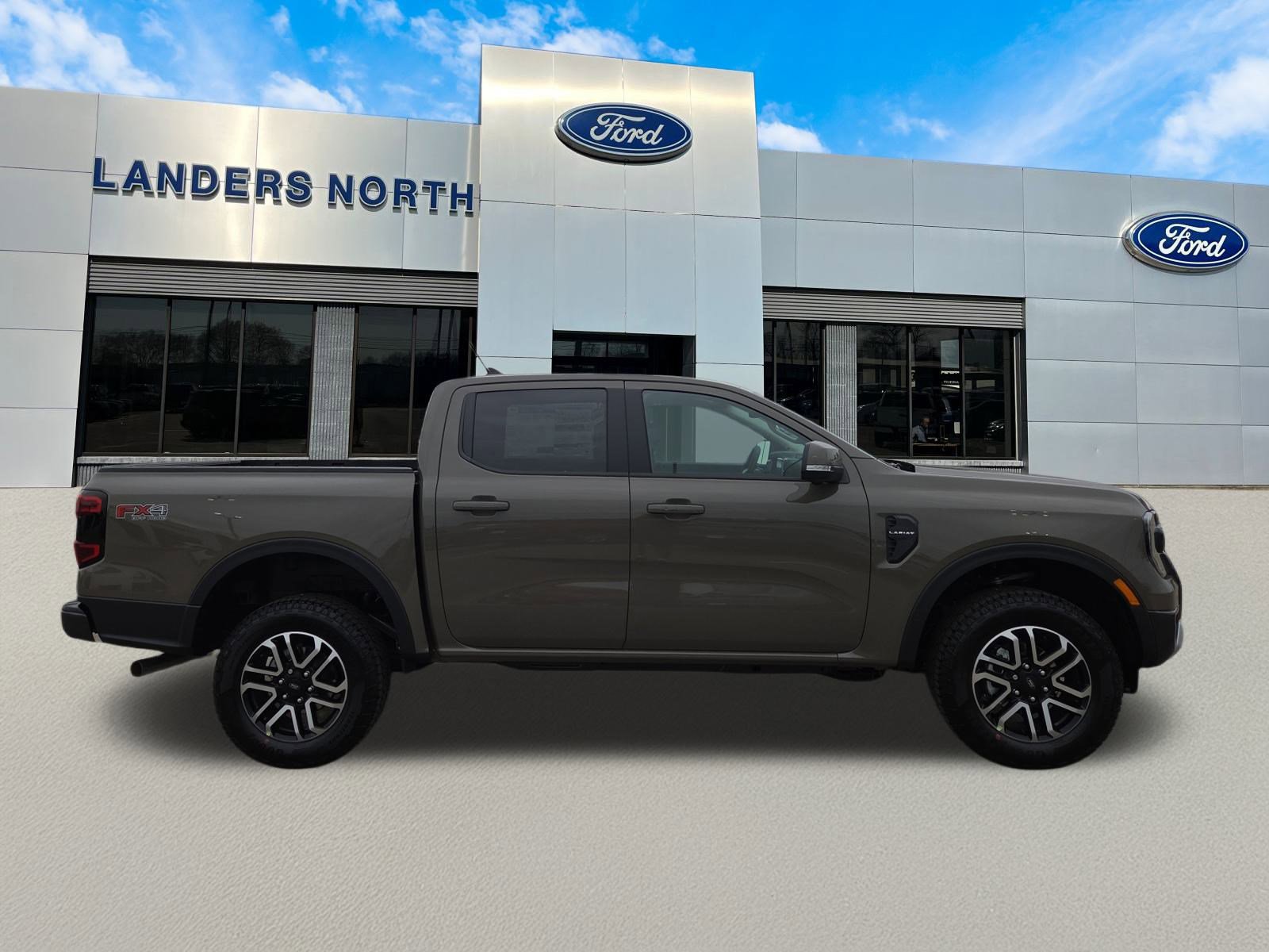 2025 Ford Ranger Lariat photo 2