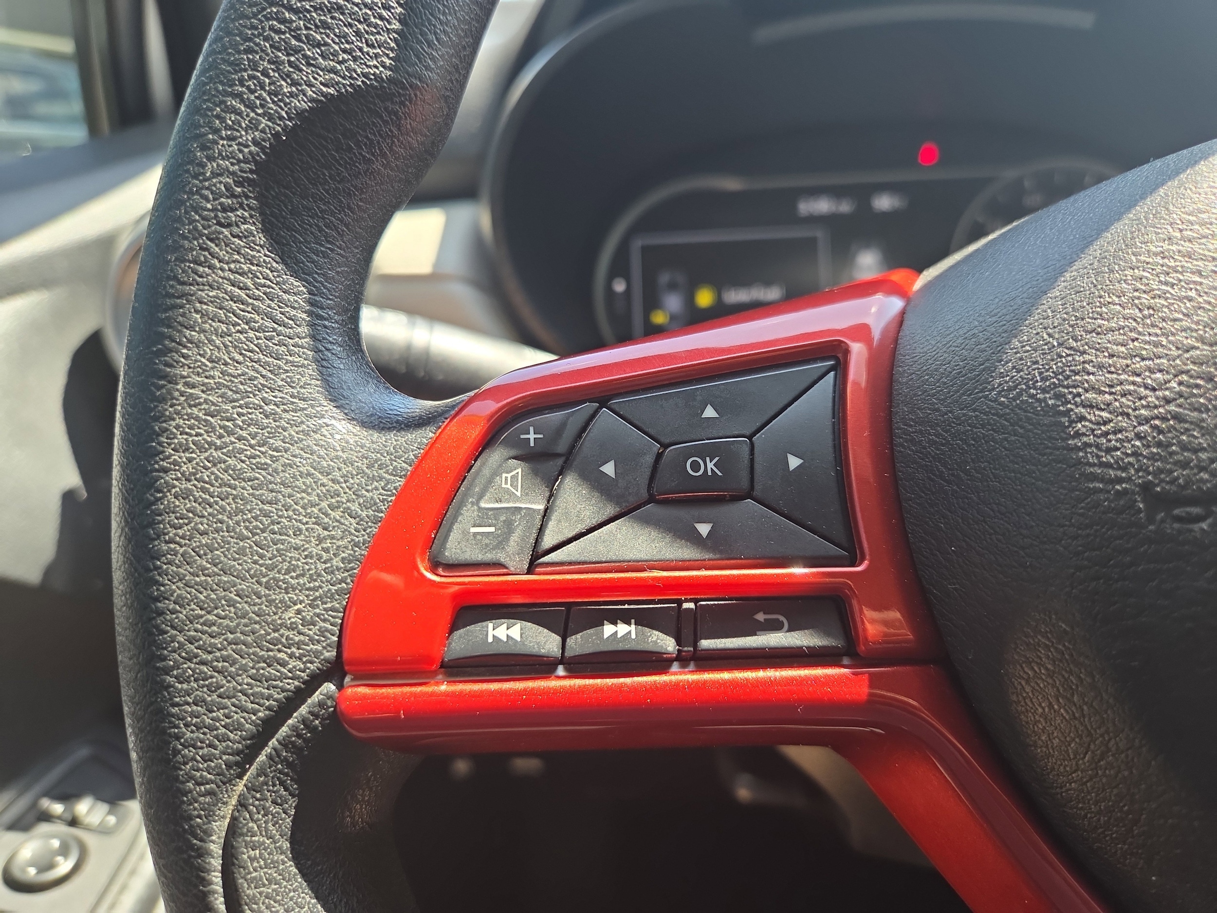 2021 Nissan Versa Sedan SV - Photo 19