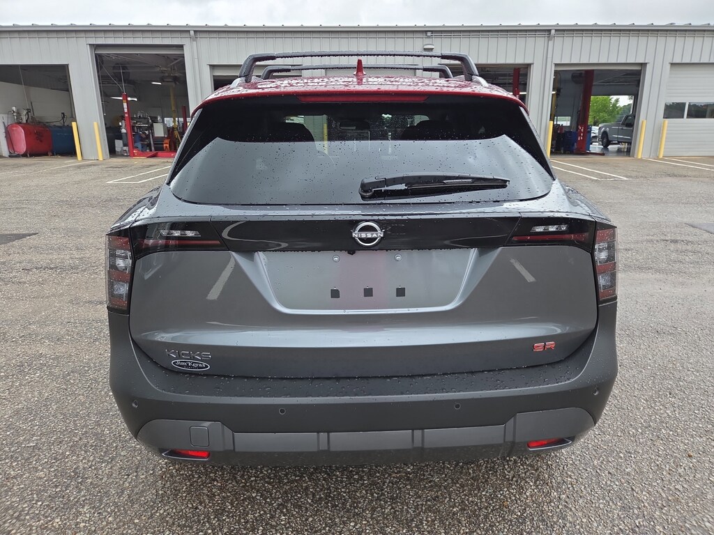 Used 2025 Nissan Kicks SR SUV