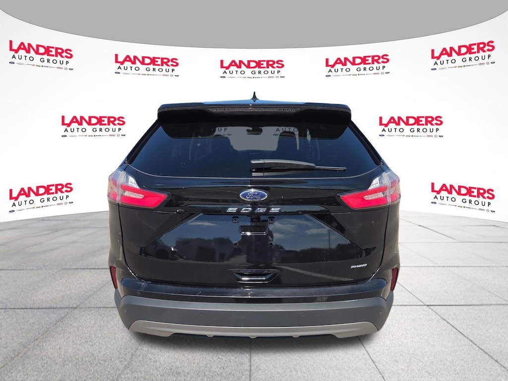 Used 2024 Ford Edge SEL SUV