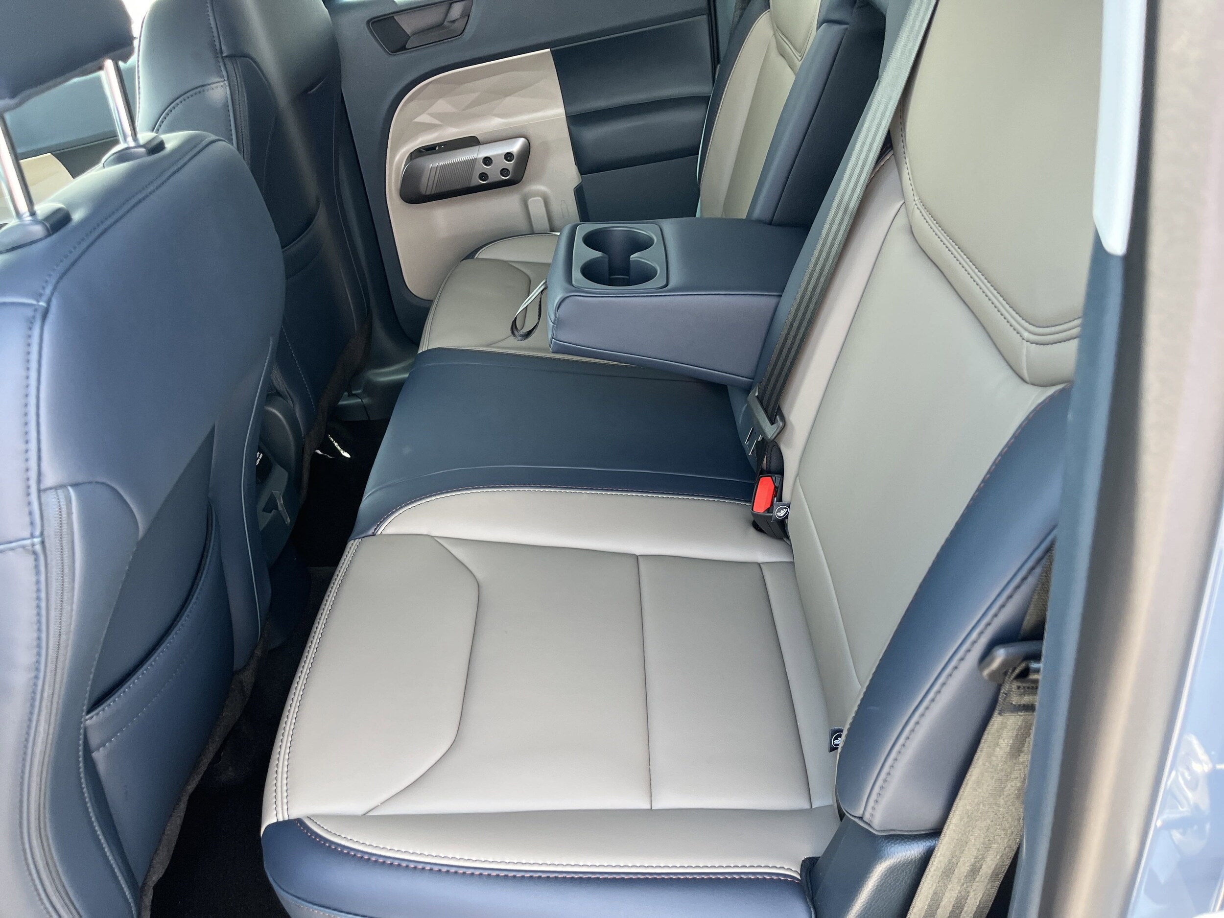 2025 Ford Maverick Lariat photo 3