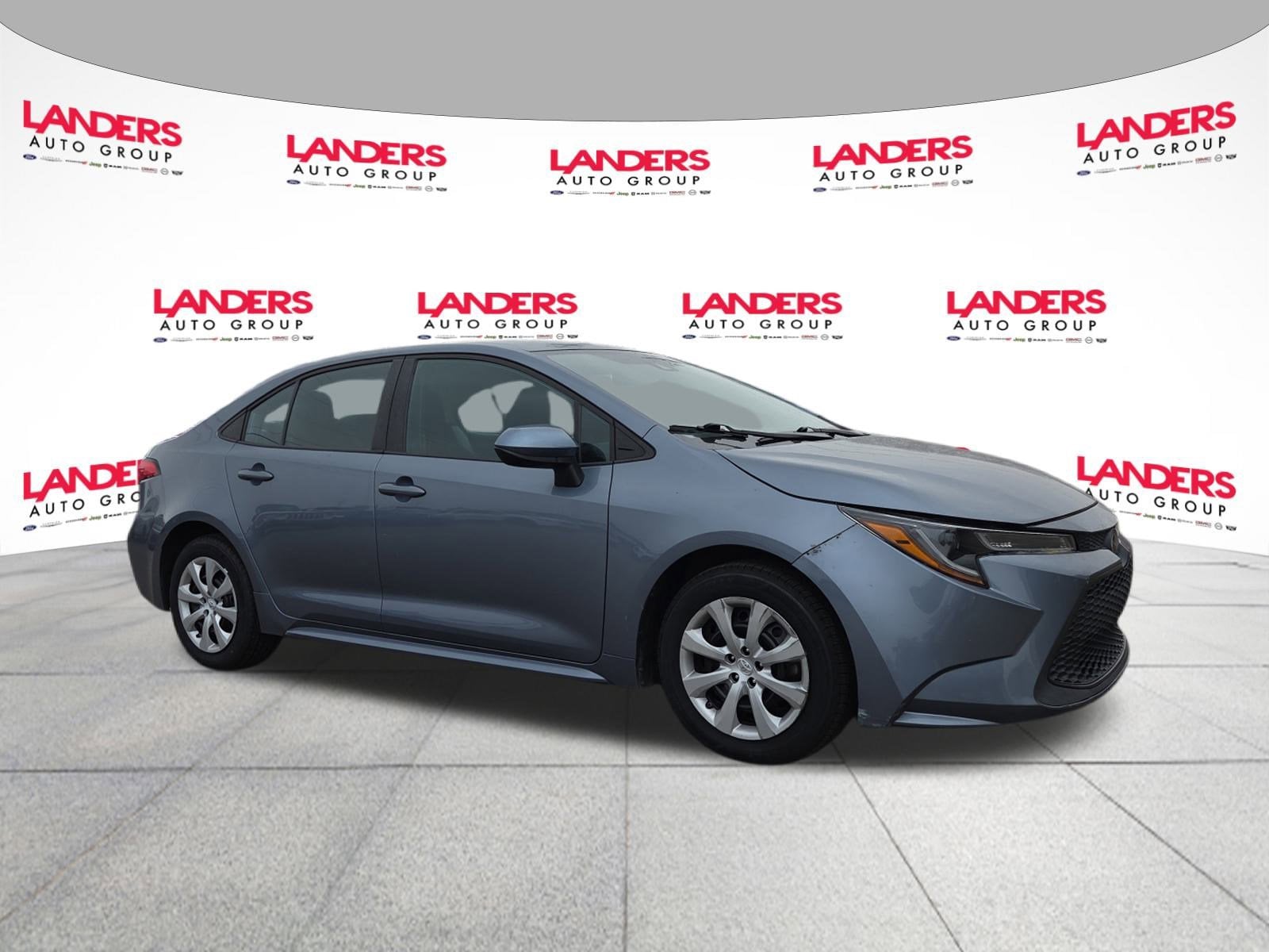 2022 Toyota Corolla LE's photo