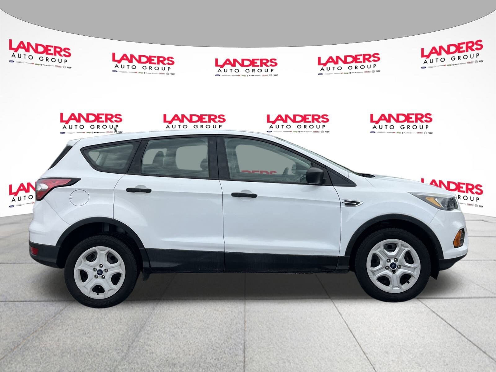 2018 Ford Escape S photo 2