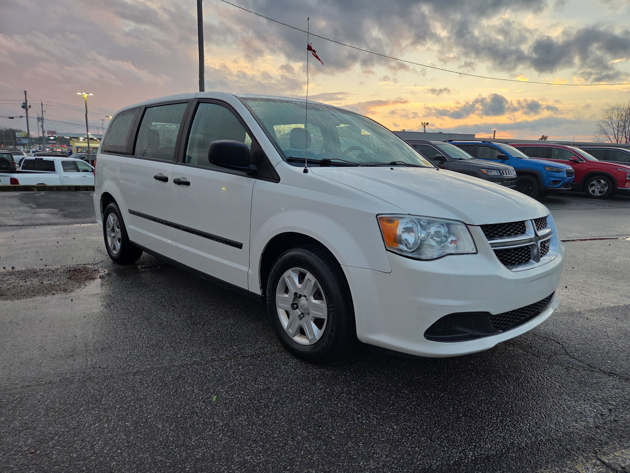 2012 Dodge Grand Caravan SE's photo