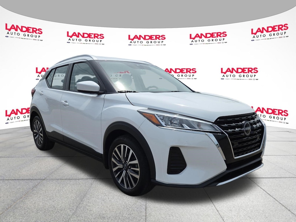 Used 2023 Nissan Kicks SV SUV