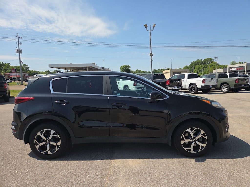 Used 2020 Kia Sportage LX SUV