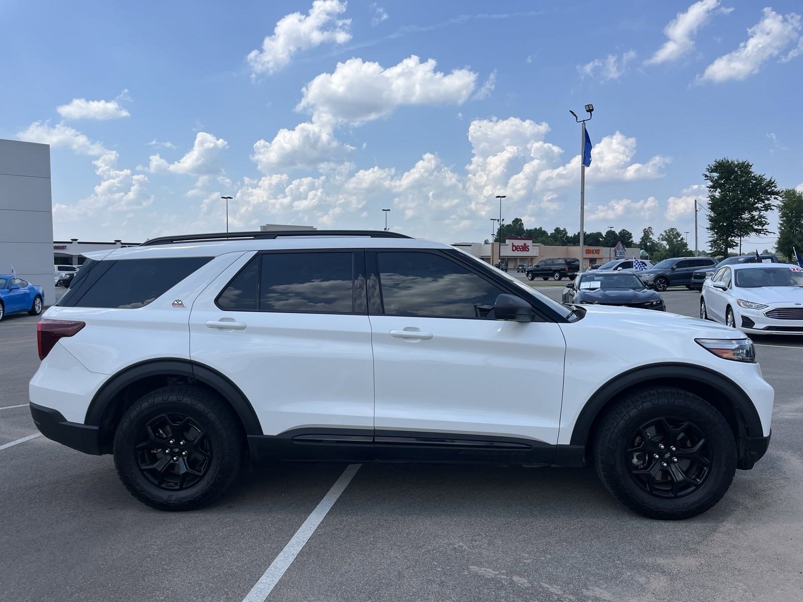 Used 2022 Ford Explorer TIMBERLINE with VIN 1FMSK8JH8NGC09292 for sale in Covington, TN