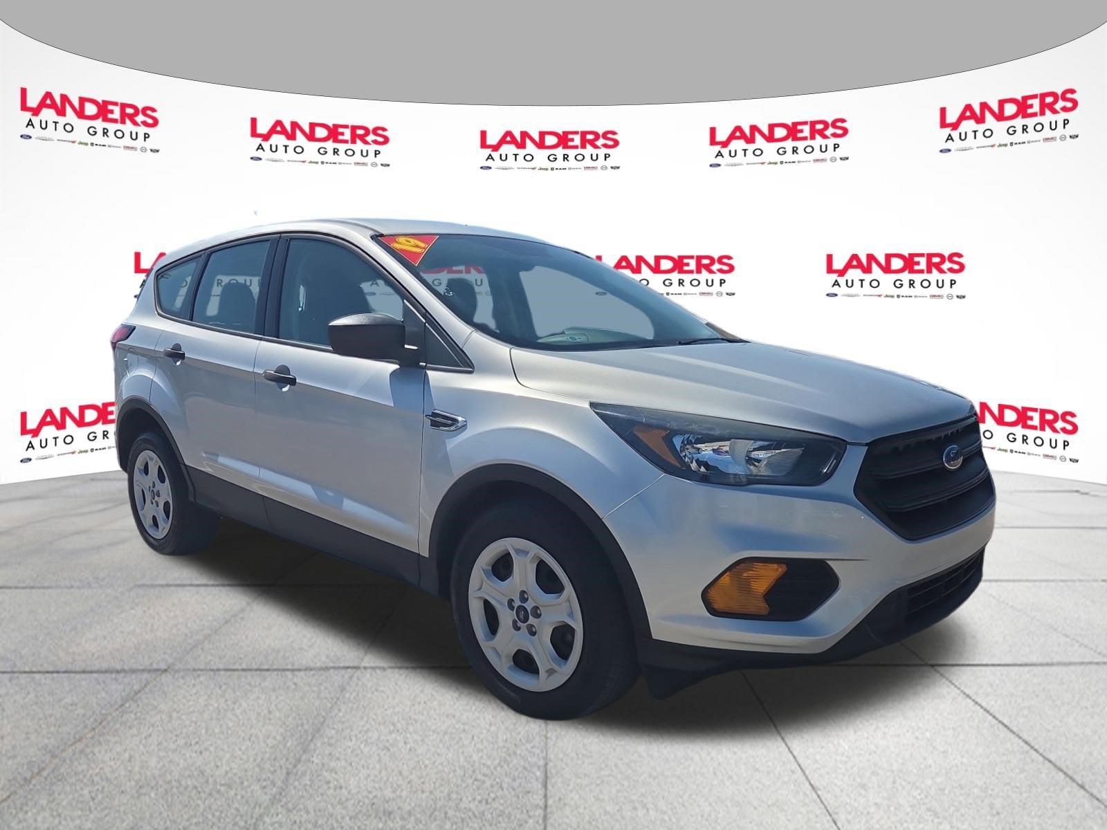 2019 Ford Escape S's photo
