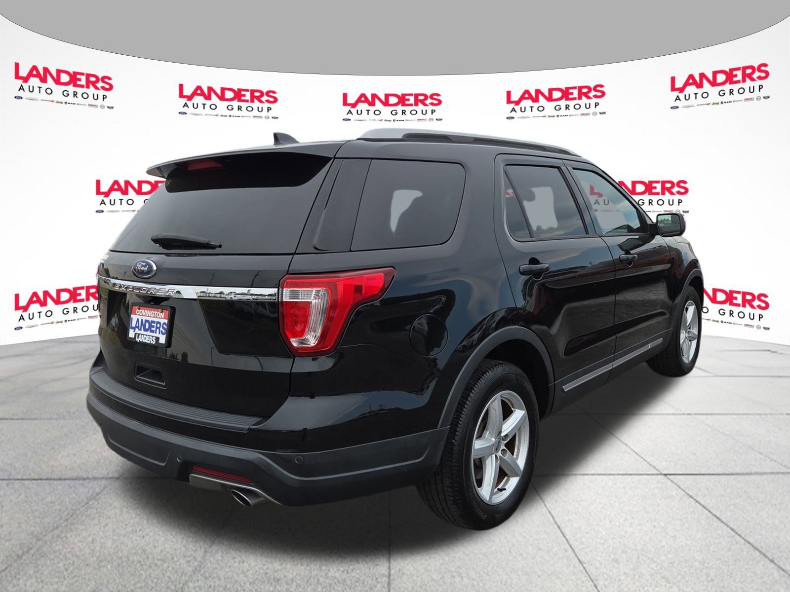 2018 Ford Explorer XLT photo 2