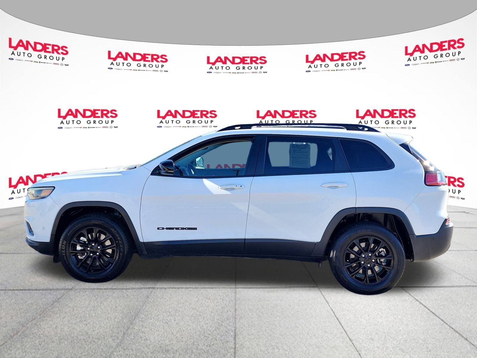 Image of 2023 Jeep Cherokee Altitude Lux SUV
