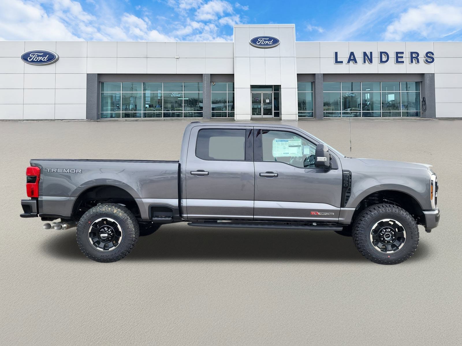2025 Ford F-350 Lariat photo 2