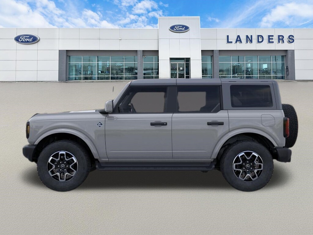 New 2026 Ford Bronco Outer Banks SUV