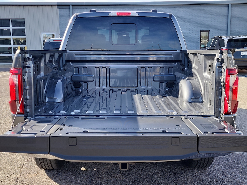 New 2025 Ford F-150 LARIAT TRUCK