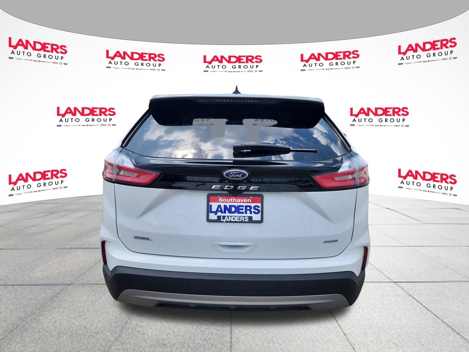 2024 Ford Edge SEL photo 4