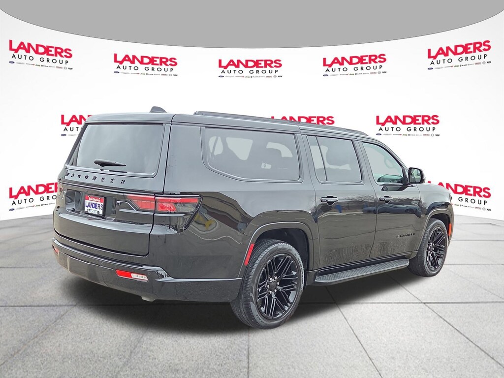 Used 2024 Jeep Wagoneer L Series II Carbide SUV