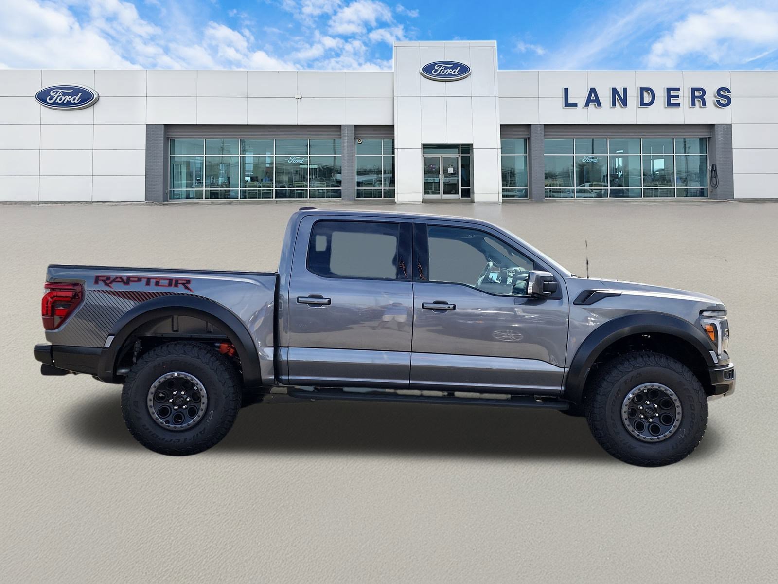 2025 Ford F-150 Raptor photo 2