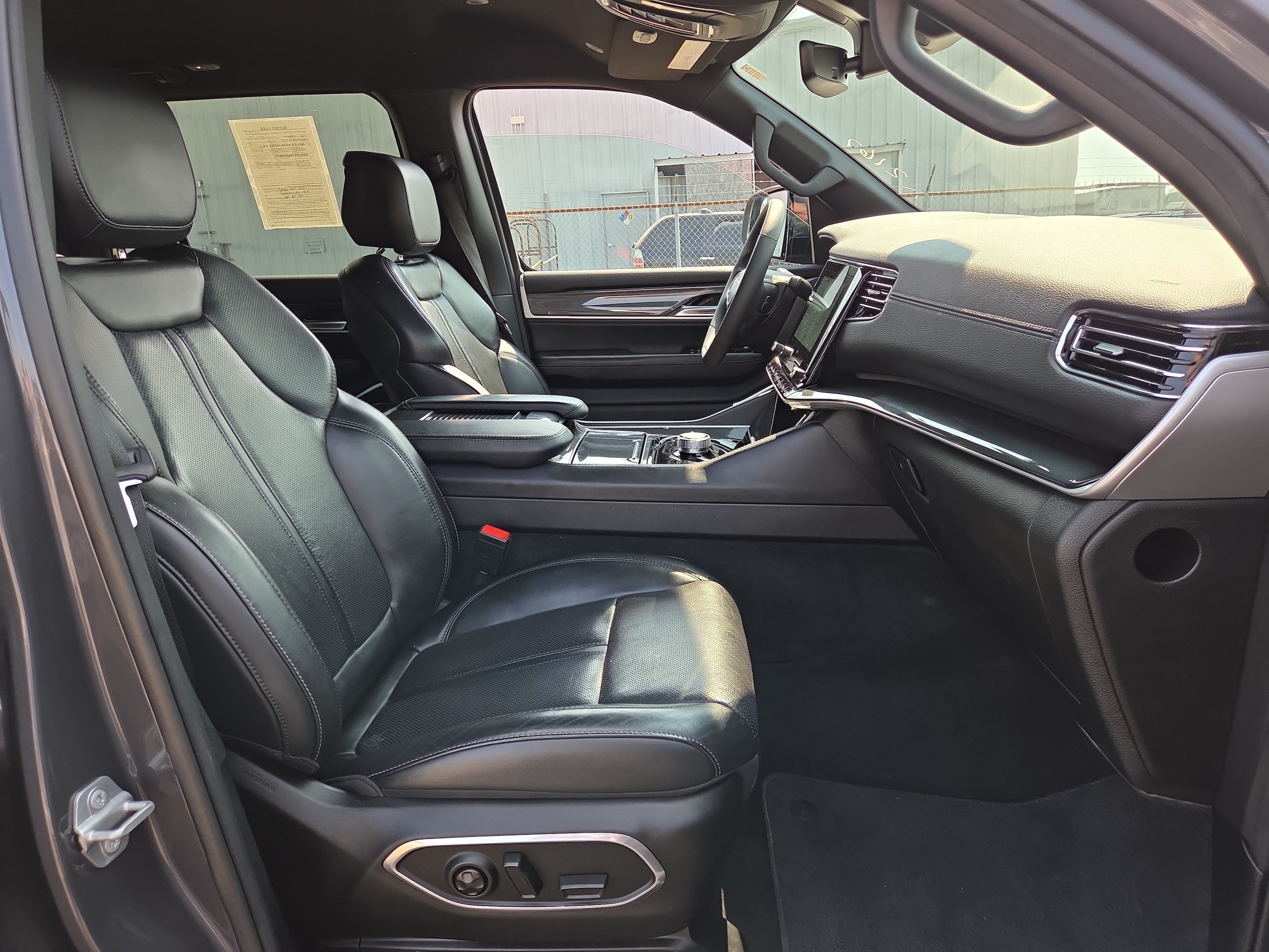 2022 Jeep Wagoneer Series I - Photo 17