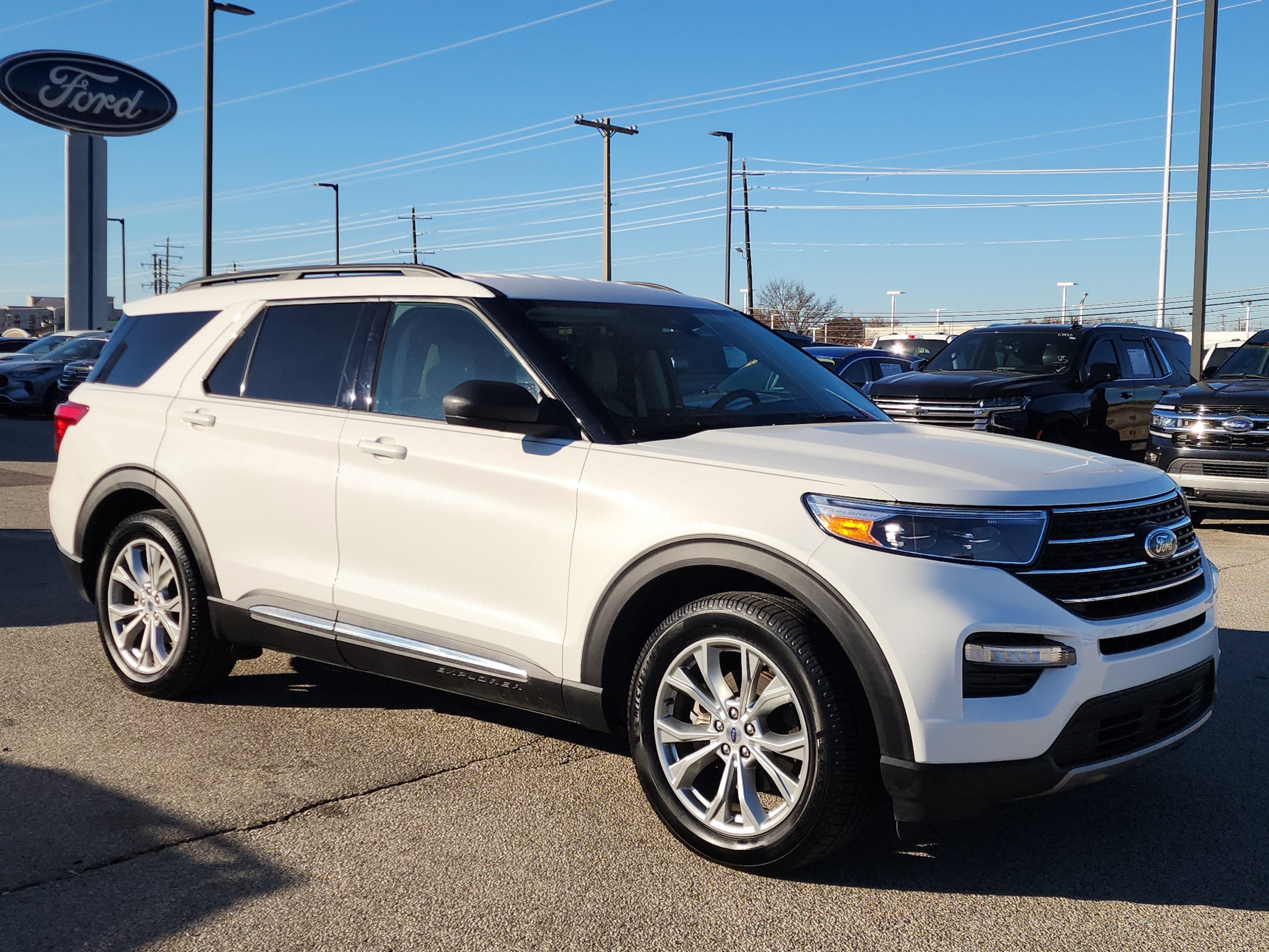 2020 Ford Explorer XLT's photo