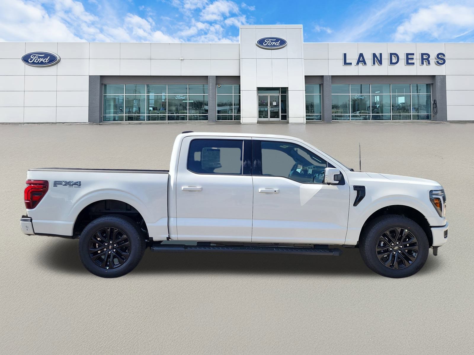 2025 Ford F-150 Lariat photo 2