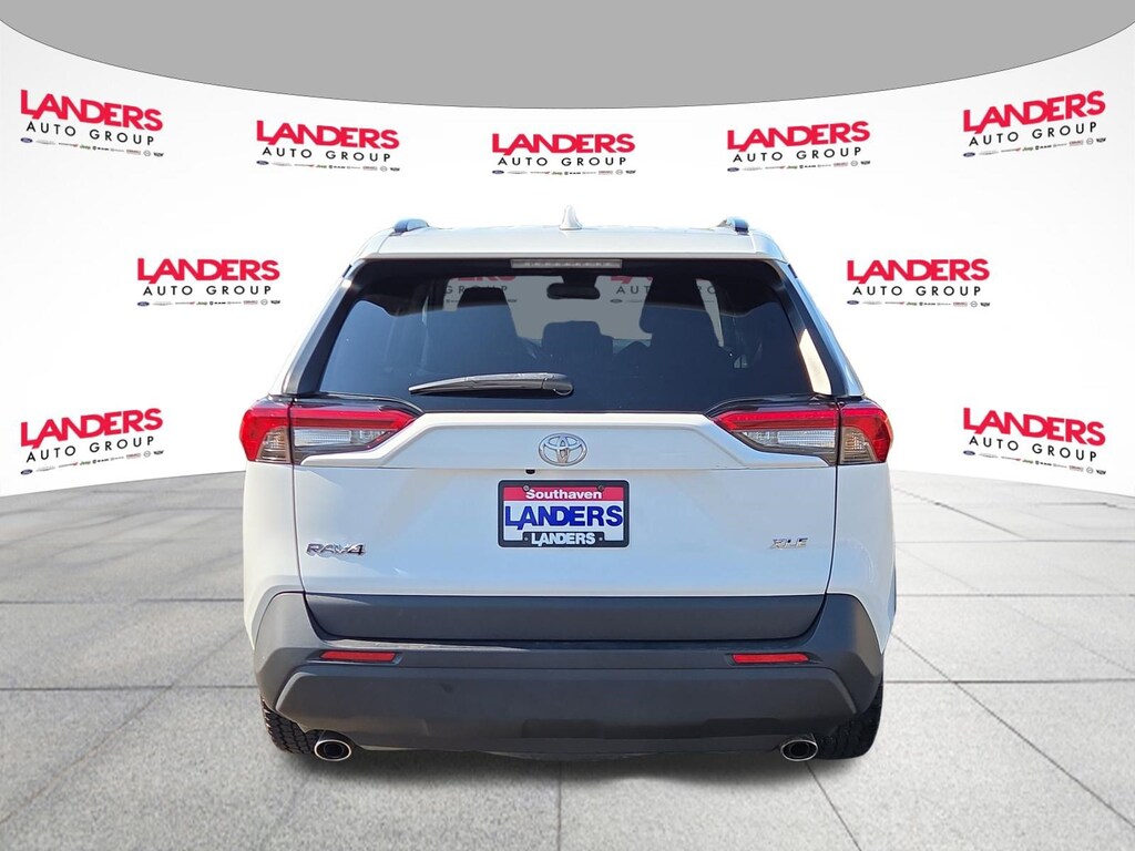 Used 2021 Toyota RAV4 XLE SUV